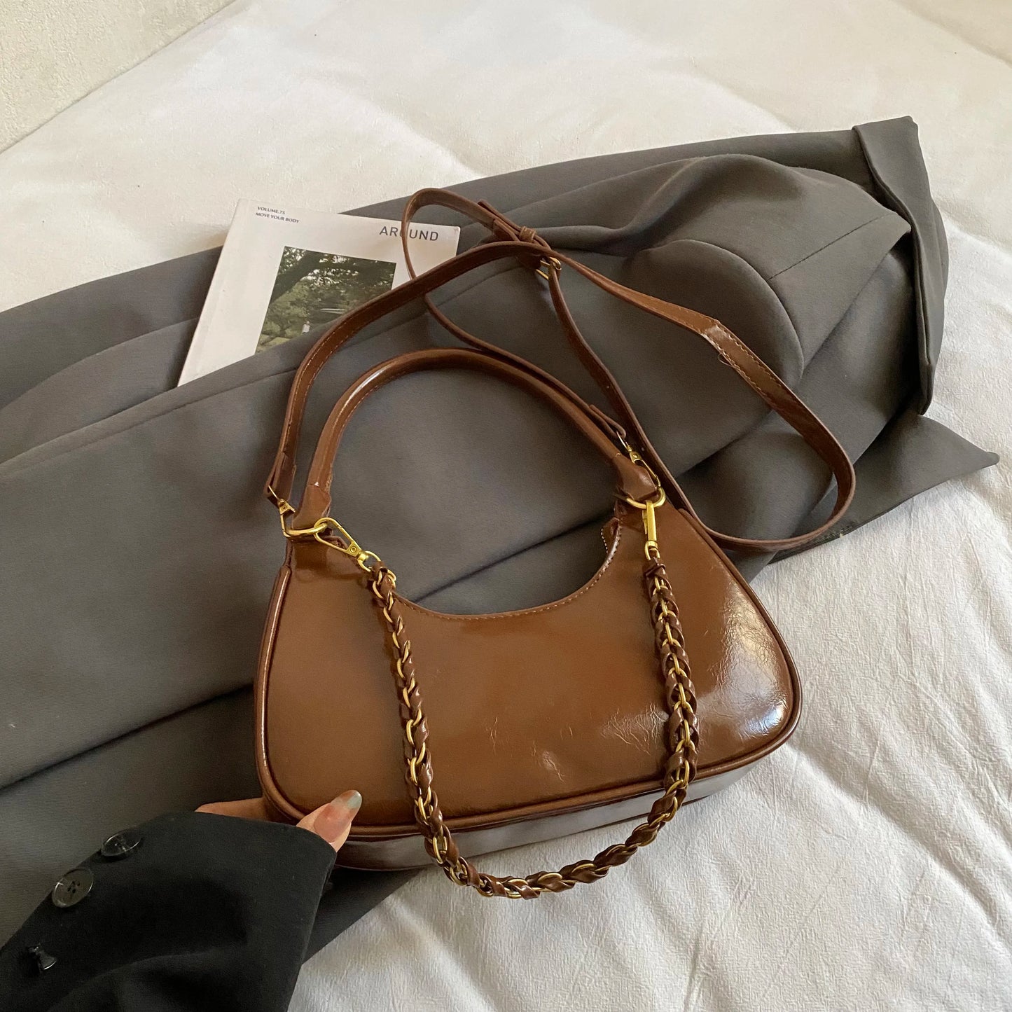 Elegant Ladies Shopping Purse Retro Pu Leather Shoulder Bag French Style Underarm Handbag Chain Clutch Bag Female Crossbody Bag